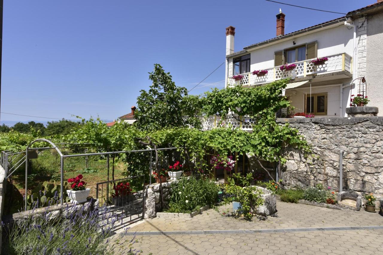 Guest House Tom Malinska Buitenkant foto